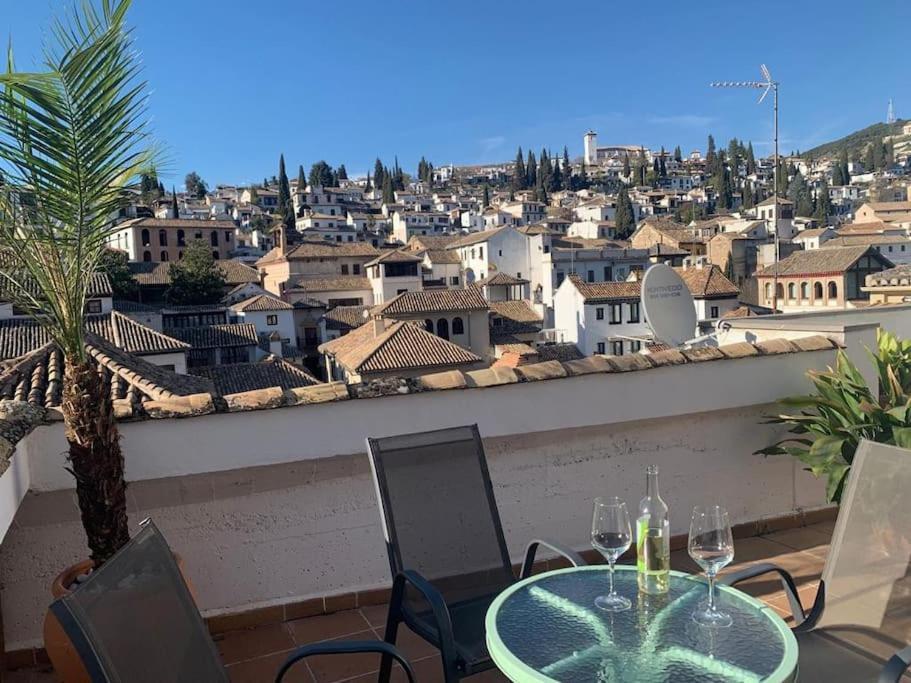 グラナダCosy Loft With Amazing Terrace & Spectacular Viewsアパートメント エクステリア 写真